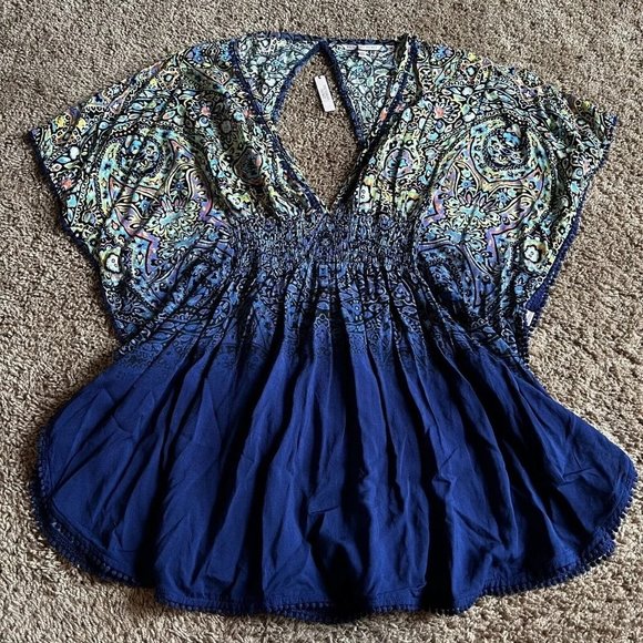 NWT Victoria's Secret Swim Cover Up - Small - Picture 1 of 6